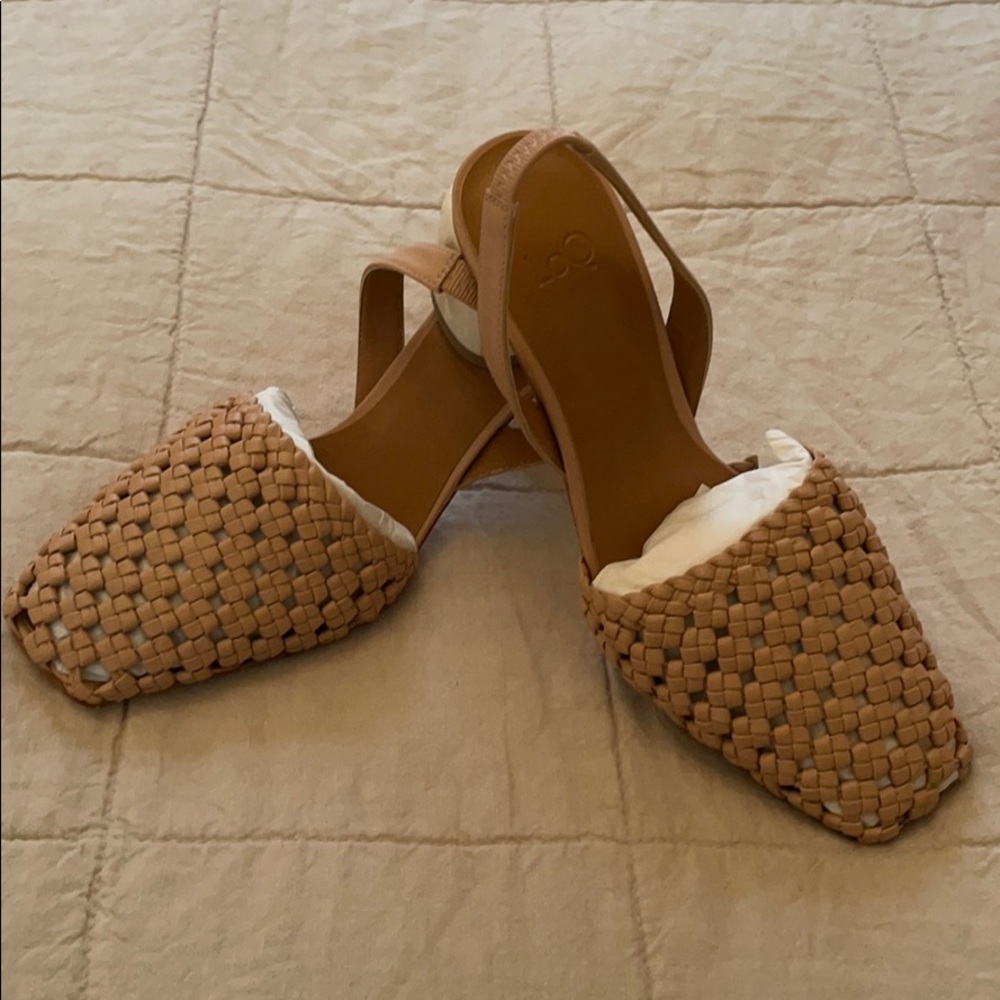 LoQ Nina leather sandals